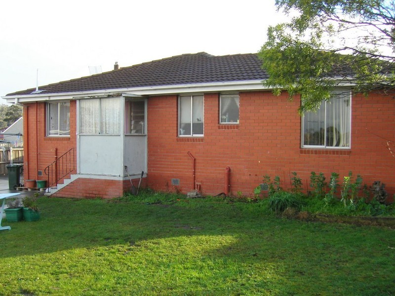 4 Duntroon Court, Rokeby TAS 7019