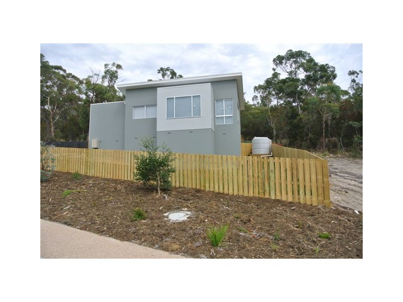 1/172 Tollard Drive, Rokeby TAS 7019