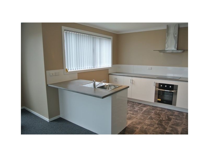 1/172 Tollard Drive, Rokeby TAS 7019