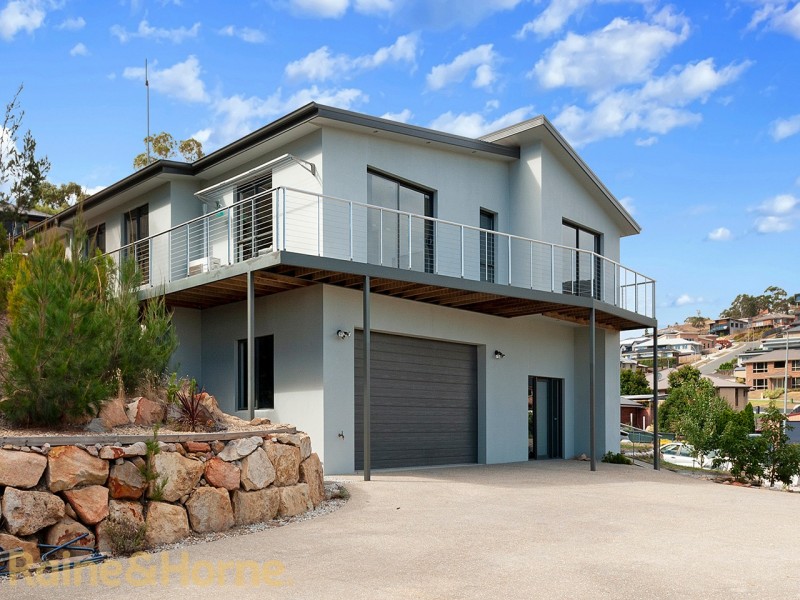 1 Heron Court, Granton TAS 7030
