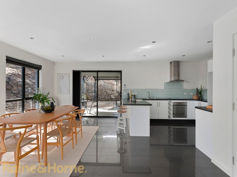 1 Heron Court, Granton TAS 7030