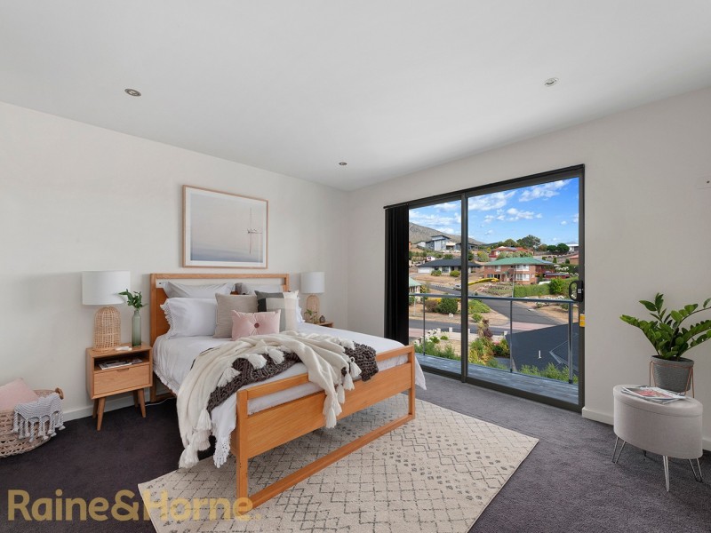 1 Heron Court, Granton TAS 7030