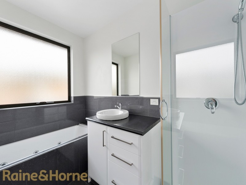 1 Heron Court, Granton TAS 7030