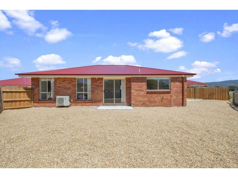 7/21 Charles Street, Triabunna TAS 7190