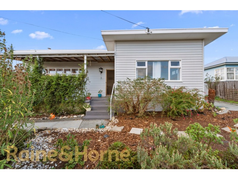 1/4 Mildura Street, Bellerive TAS 7018