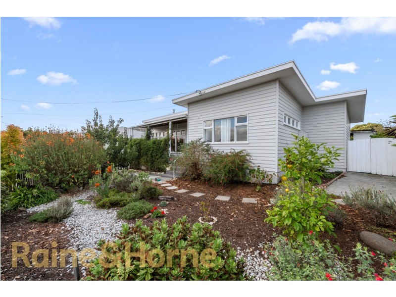 1/4 Mildura Street, Bellerive TAS 7018