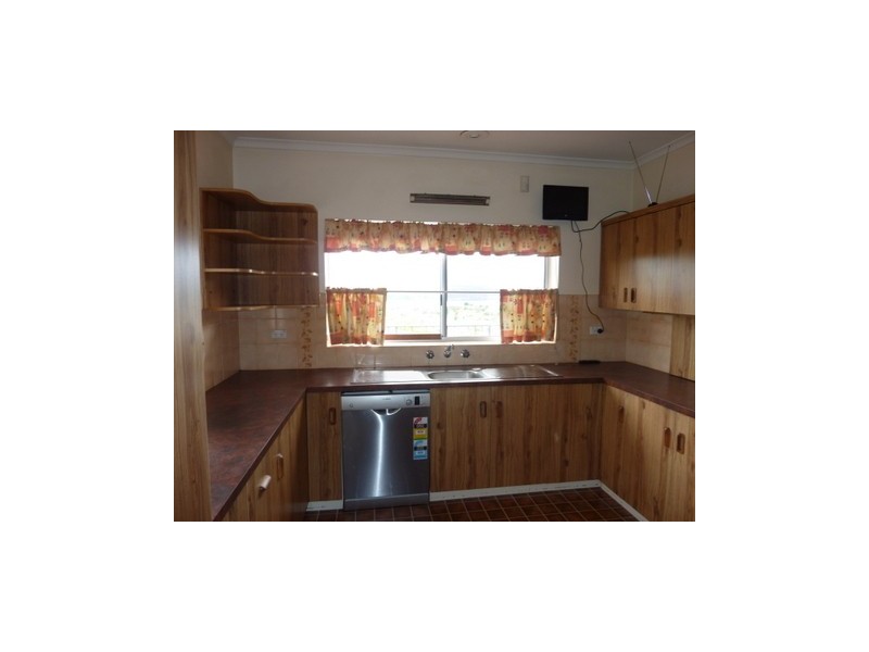 73 Lincoln Street, Lindisfarne TAS 7015
