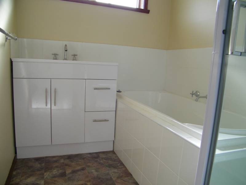 25 Roberts Street, Triabunna TAS 7190