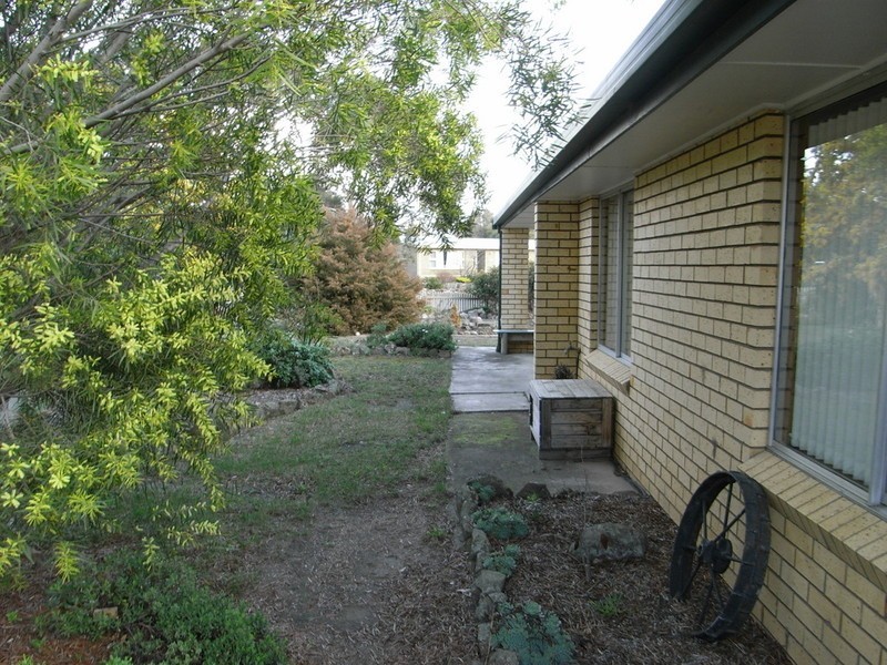 25 Roberts Street, Triabunna TAS 7190