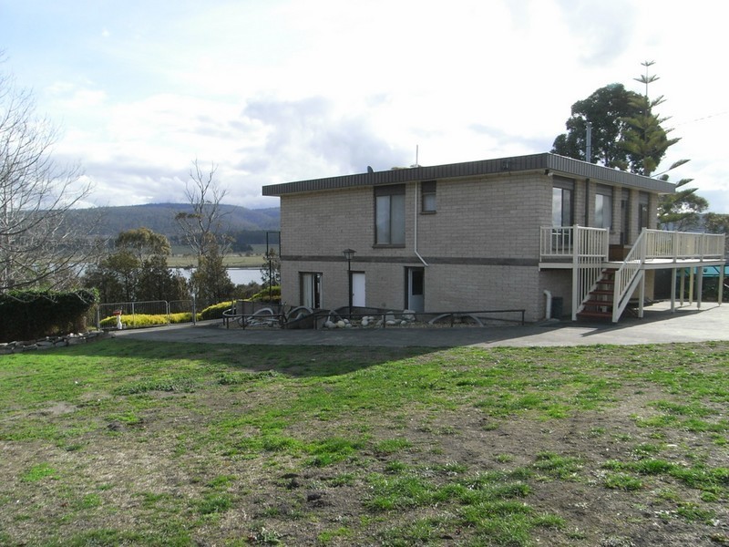 43 Esplanade, Triabunna TAS 7190