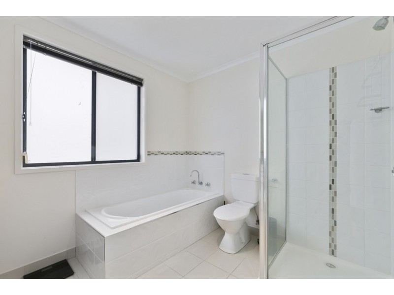 33 JOSHUA STREET, Mornington TAS 7018