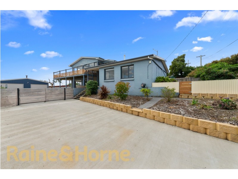 9 View Street, Midway Point TAS 7171