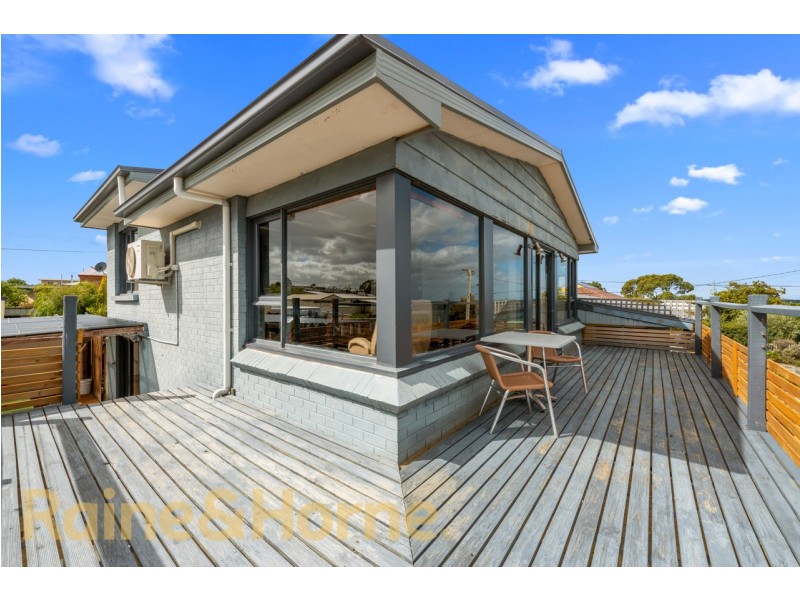 9 View Street, Midway Point TAS 7171