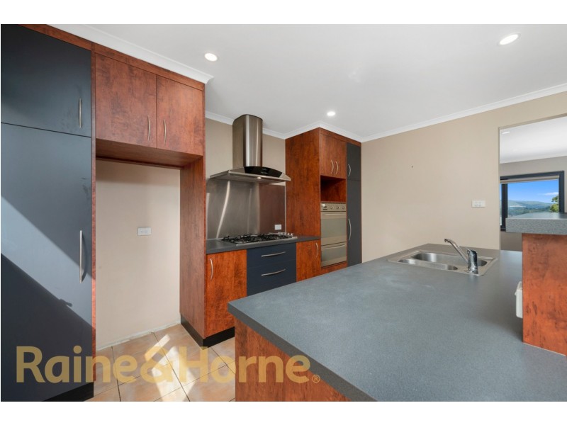 9 View Street, Midway Point TAS 7171