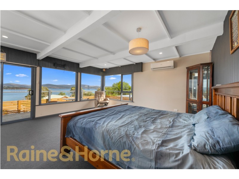 9 View Street, Midway Point TAS 7171