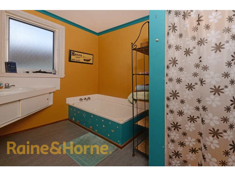 12 Bray Court, Rokeby TAS 7019