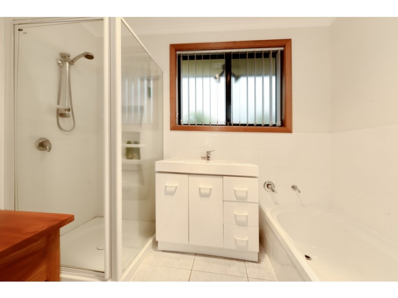 2-95 Oakdowns Parade, Oakdowns TAS 7019