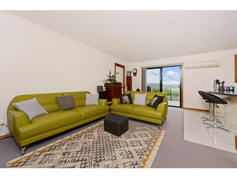 2-95 Oakdowns Parade, Oakdowns TAS 7019