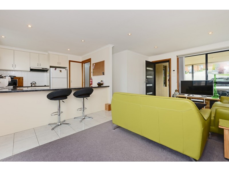 2-95 Oakdowns Parade, Oakdowns TAS 7019