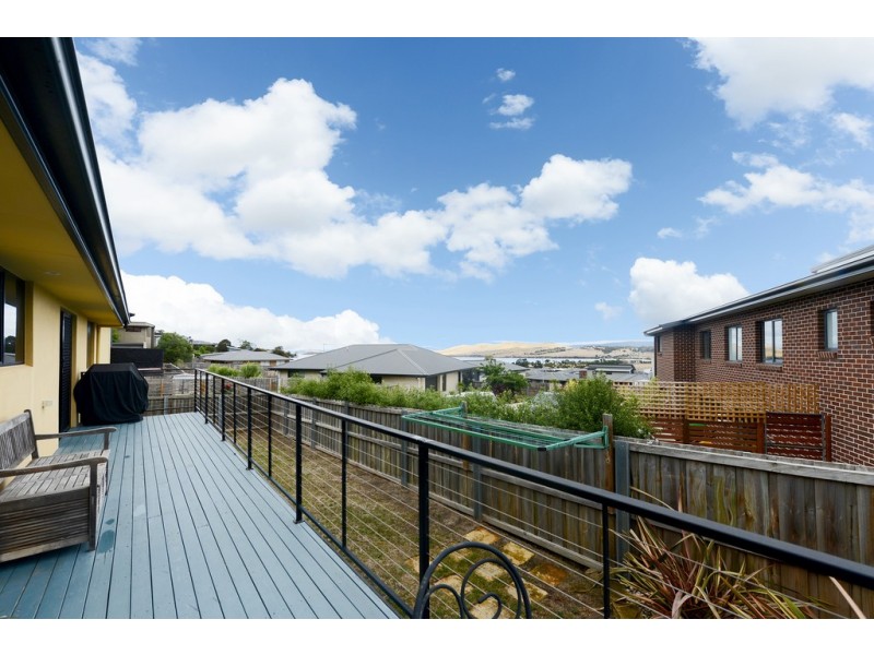 2-95 Oakdowns Parade, Oakdowns TAS 7019