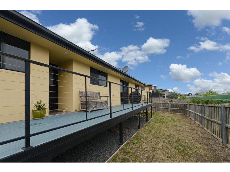 2-95 Oakdowns Parade, Oakdowns TAS 7019