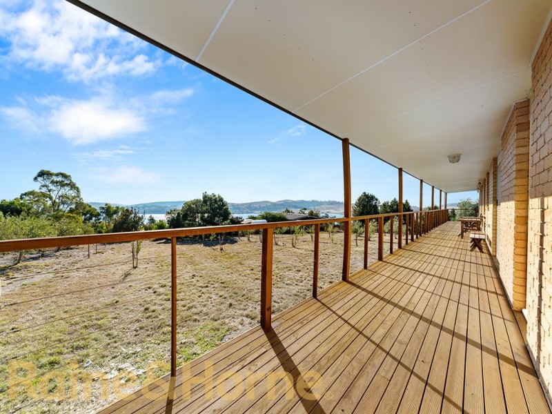 88 Barton Avenue, Triabunna TAS 7190