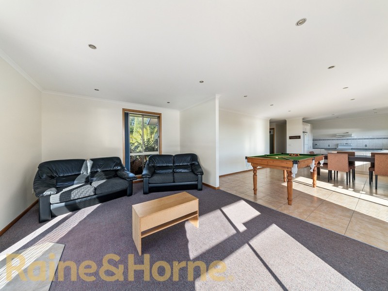 88 Barton Avenue, Triabunna TAS 7190