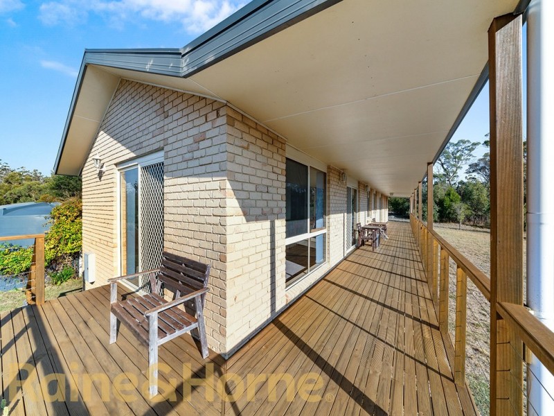 88 Barton Avenue, Triabunna TAS 7190