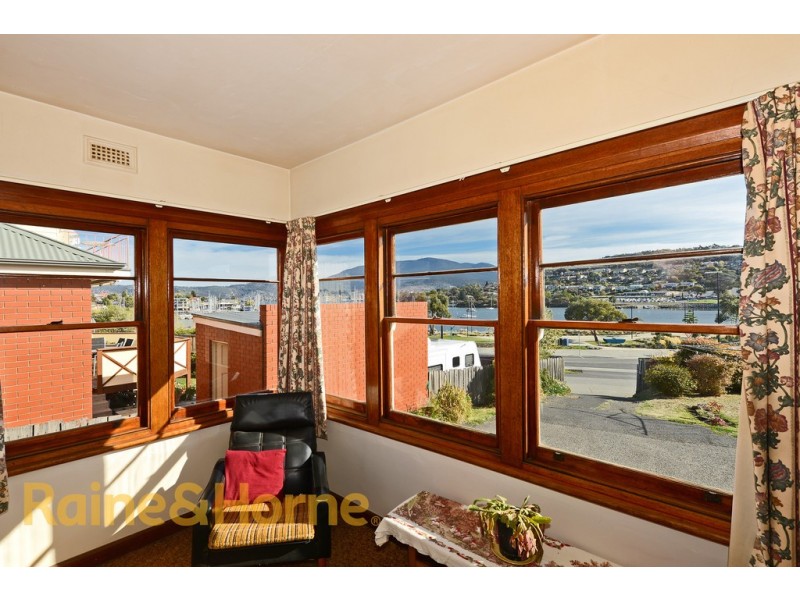 86 Cambridge Road, Bellerive TAS 7018