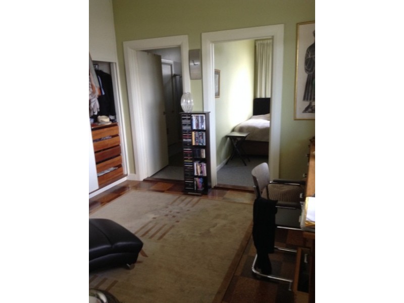 152  Derwent Avenue, Lindisfarne TAS 7015