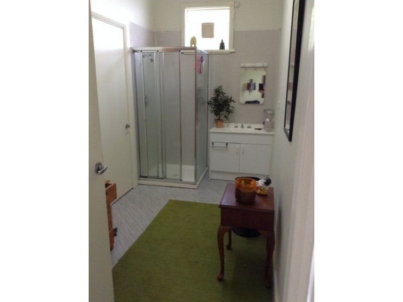 152  Derwent Avenue, Lindisfarne TAS 7015