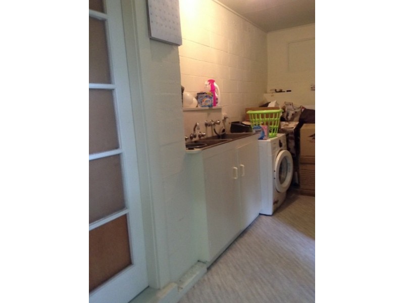 152  Derwent Avenue, Lindisfarne TAS 7015