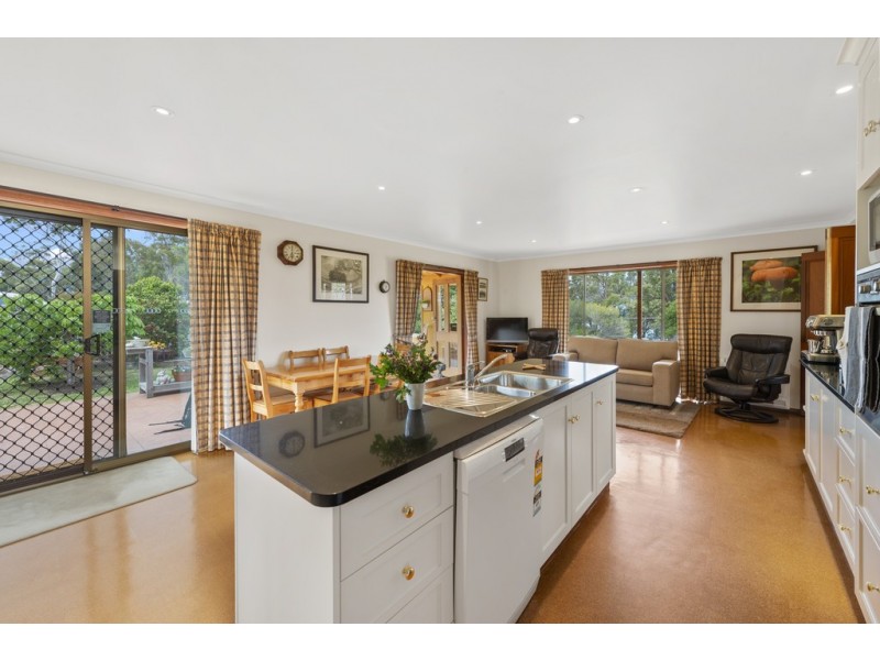 664 Shark Point Road, Penna TAS 7171