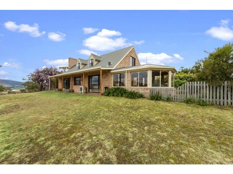 664 Shark Point Road, Penna TAS 7171
