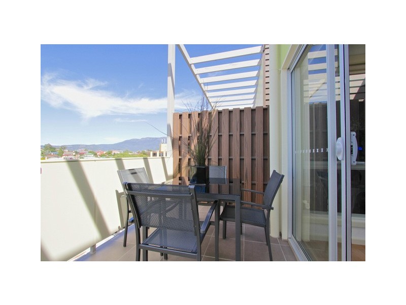 27/3 Clarence Street, Bellerive TAS 7018