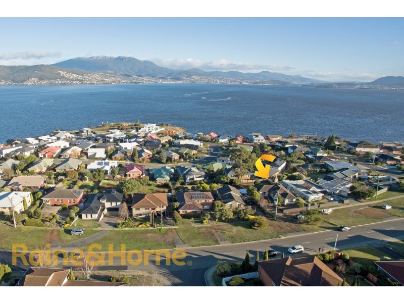 911 OCEANA DRIVE, Tranmere TAS 7018