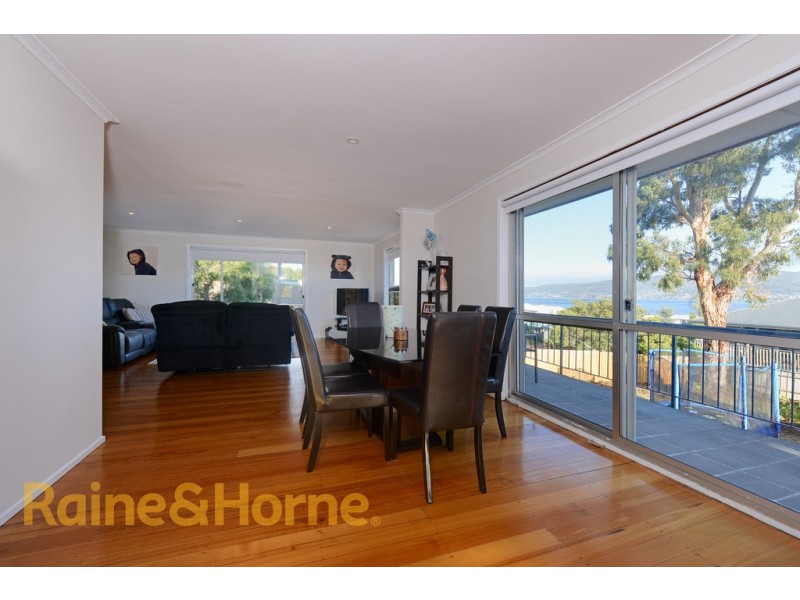 911 OCEANA DRIVE, Tranmere TAS 7018