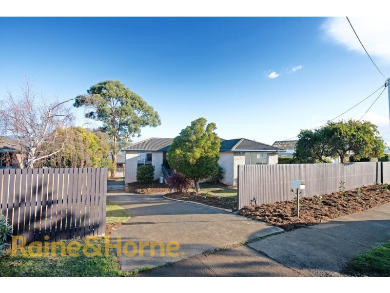 911 OCEANA DRIVE, Tranmere TAS 7018
