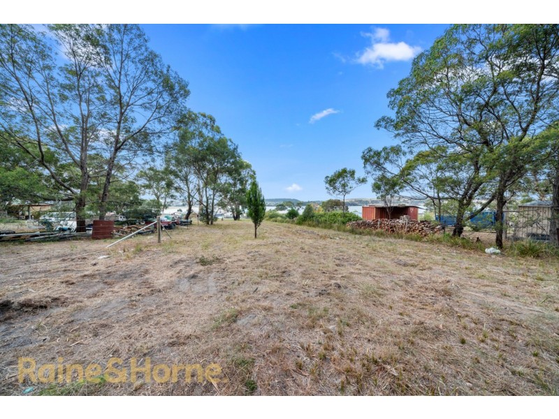 8B Barton Avenue, Triabunna TAS 7190