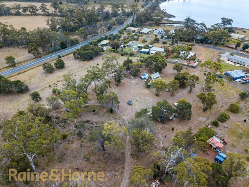 8B Barton Avenue, Triabunna TAS 7190