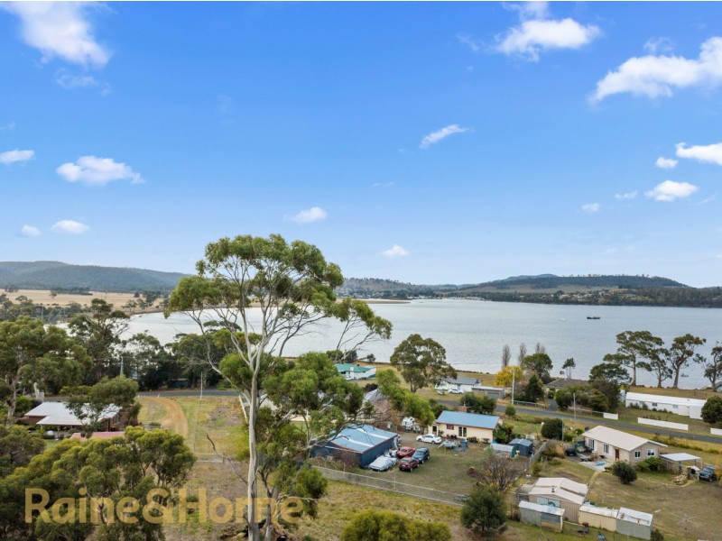 8B Barton Avenue, Triabunna TAS 7190