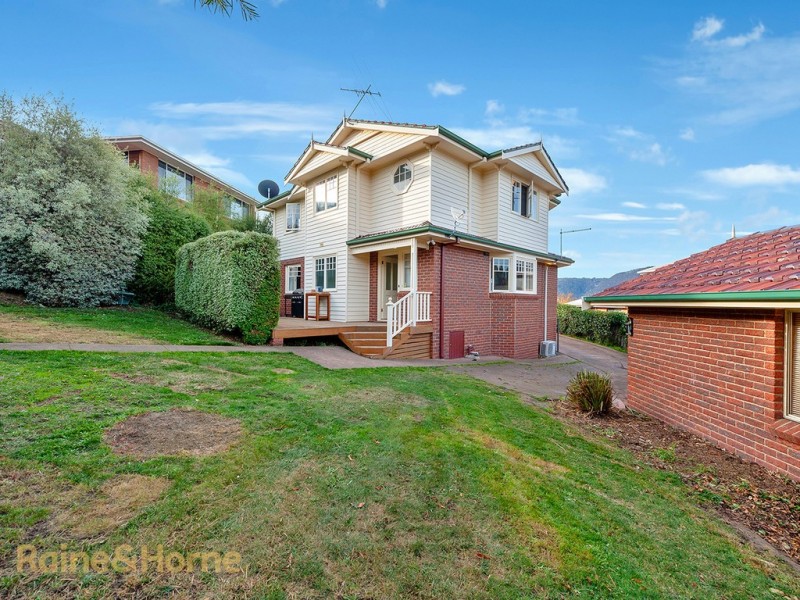 31 Chardonnay Drive, Berriedale TAS 7011