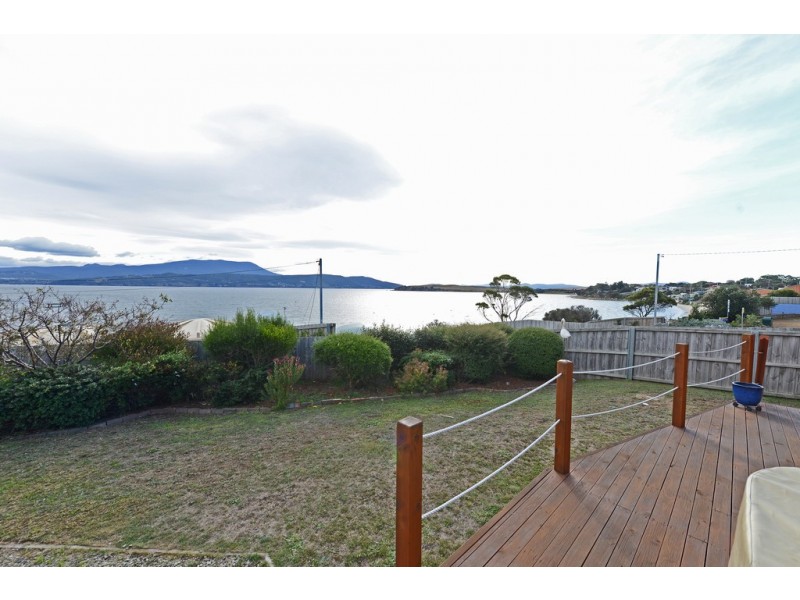 16A Spitfarm Road, Opossum Bay TAS 7023