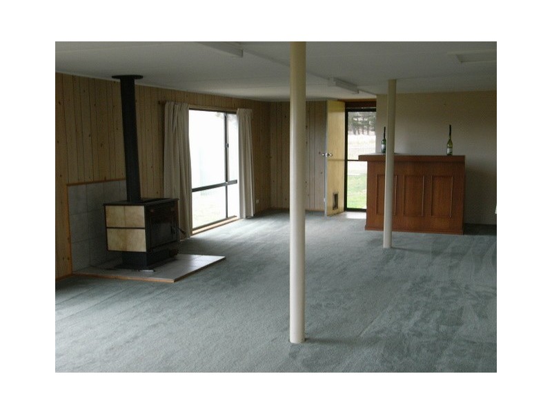 - “Pine Trees” 10048 Tasman Highway, Little Swanport TAS 7190