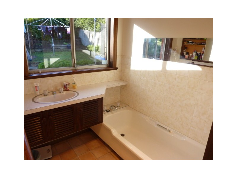 194 Carella Street, Howrah TAS 7018