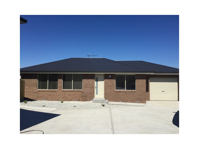 2/31 Mariah Crescent, Oakdowns TAS 7019