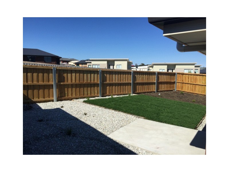 2/31 Mariah Crescent, Oakdowns TAS 7019