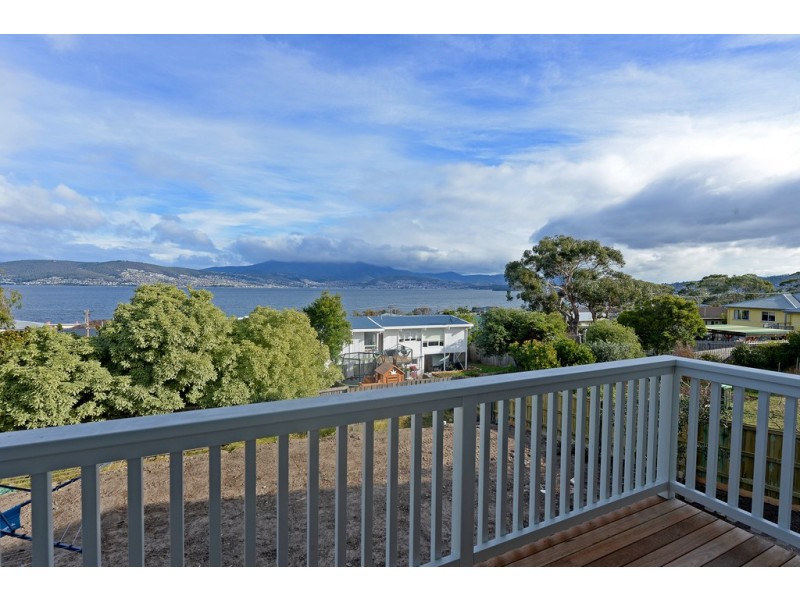 169 CARELLA STREET, Howrah TAS 7018