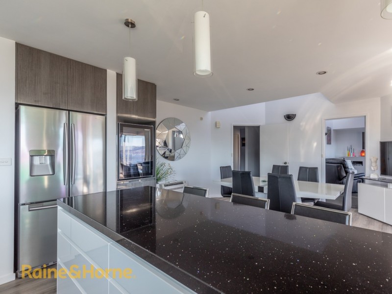 33 Skyline Drive, Howrah TAS 7018