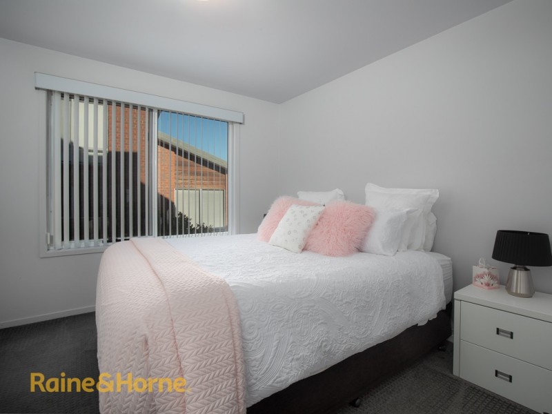 33 Skyline Drive, Howrah TAS 7018